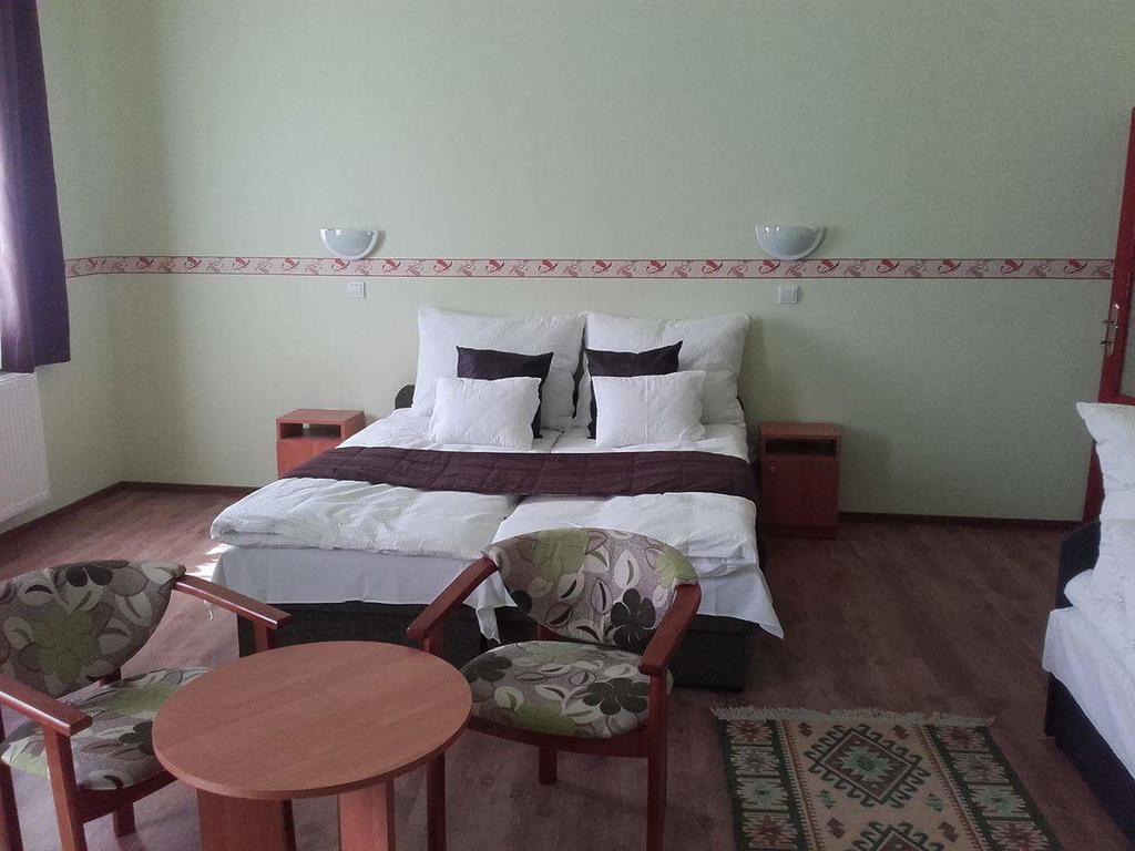 Hotel Réka Vendéghàz Tokaj Esterno foto